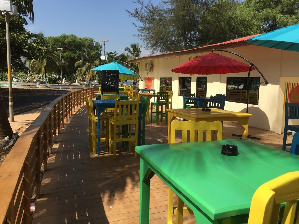 The Family Kingdom Resort Freetown Exterior foto