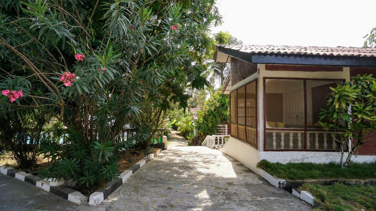 The Family Kingdom Resort Freetown Exterior foto